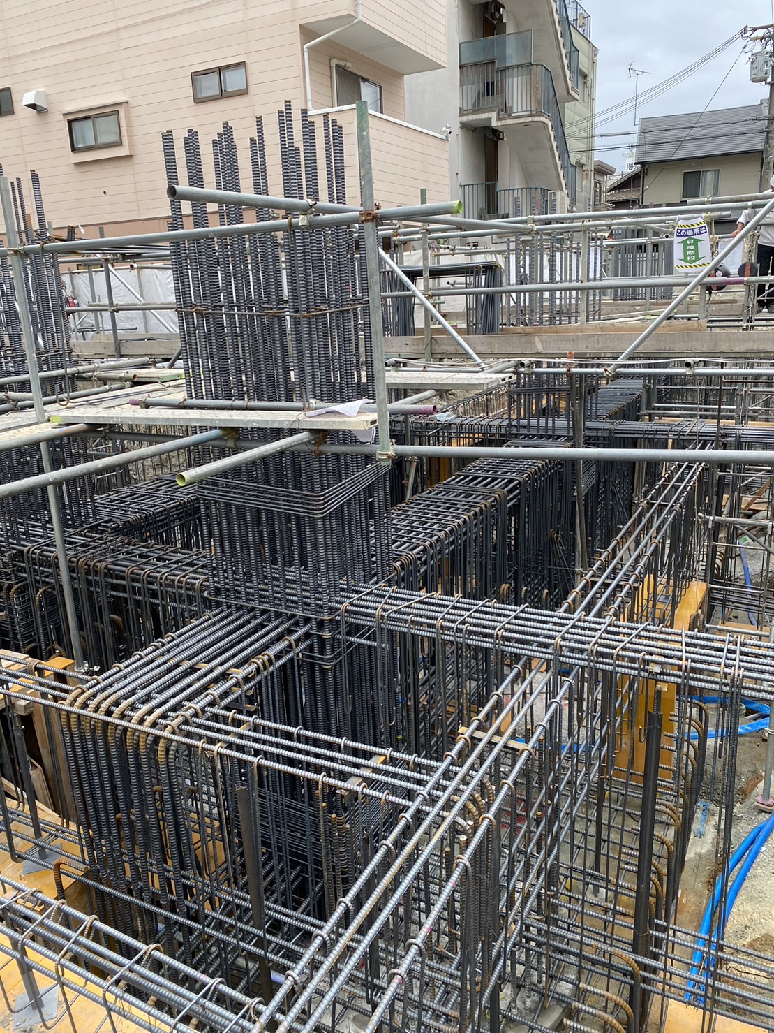 東淀川区 基礎地中梁工事
